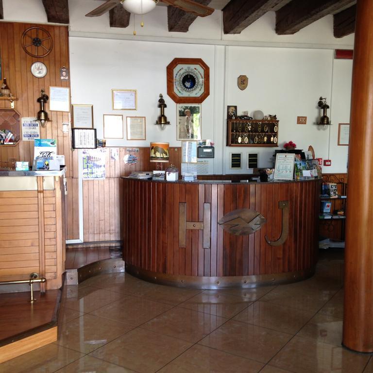 Hotel Johnson Πεσκιέρα ντελ Γκάρντα Εξωτερικό φωτογραφία