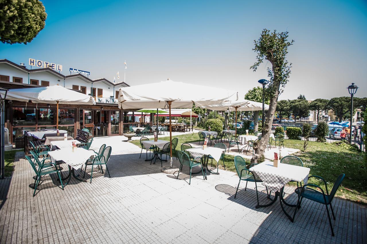 Hotel Johnson Πεσκιέρα ντελ Γκάρντα Εξωτερικό φωτογραφία